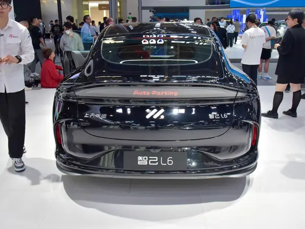 1400x0_1_q95_autohomecar__ChxoHmYqjZSAN7awABrY7KCnjgw892