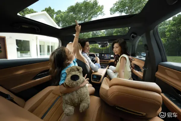 【新闻通稿】长安马自达MAZDA+EZ-6领衔亮相2024广州车展新能源馆1416.png