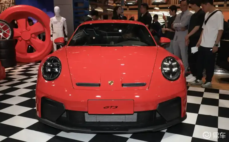 新款保时捷911 GT3亮相上海车展！动力操控优化提升