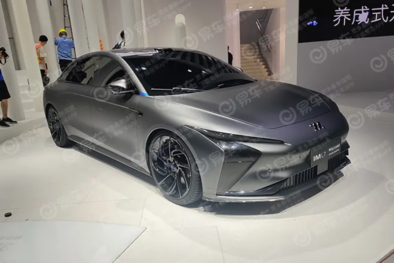 2022成都车展探馆：智己L7性能版实车