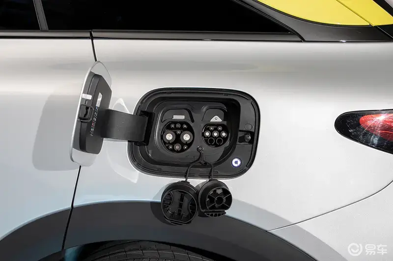 汽车的方向盘

描述已自动生成