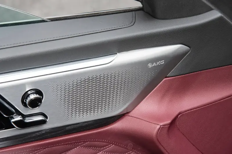 凯迪拉克CT628T 铂金型音响和品牌